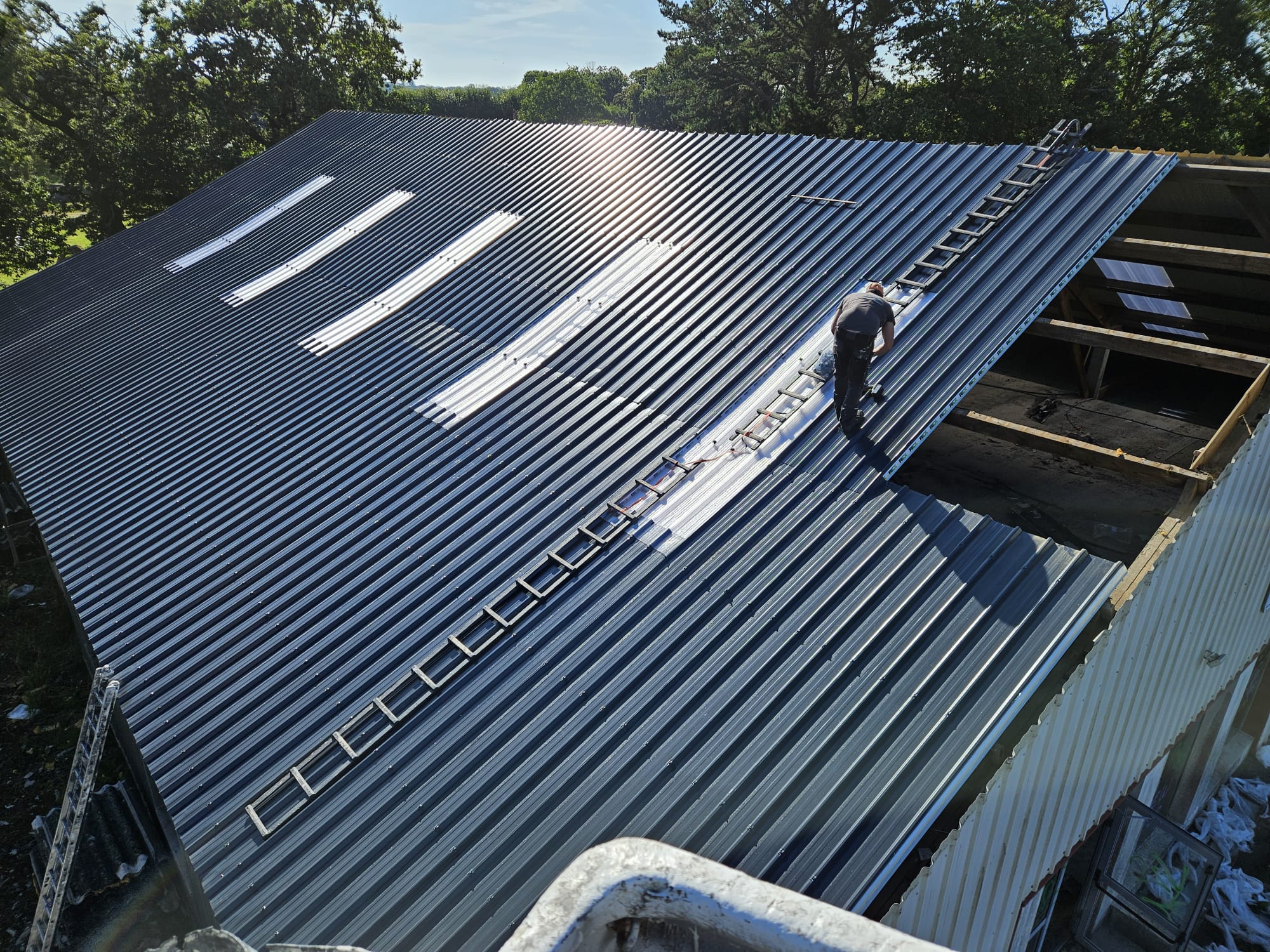 Pose couverture bac acier - Sud Finistère